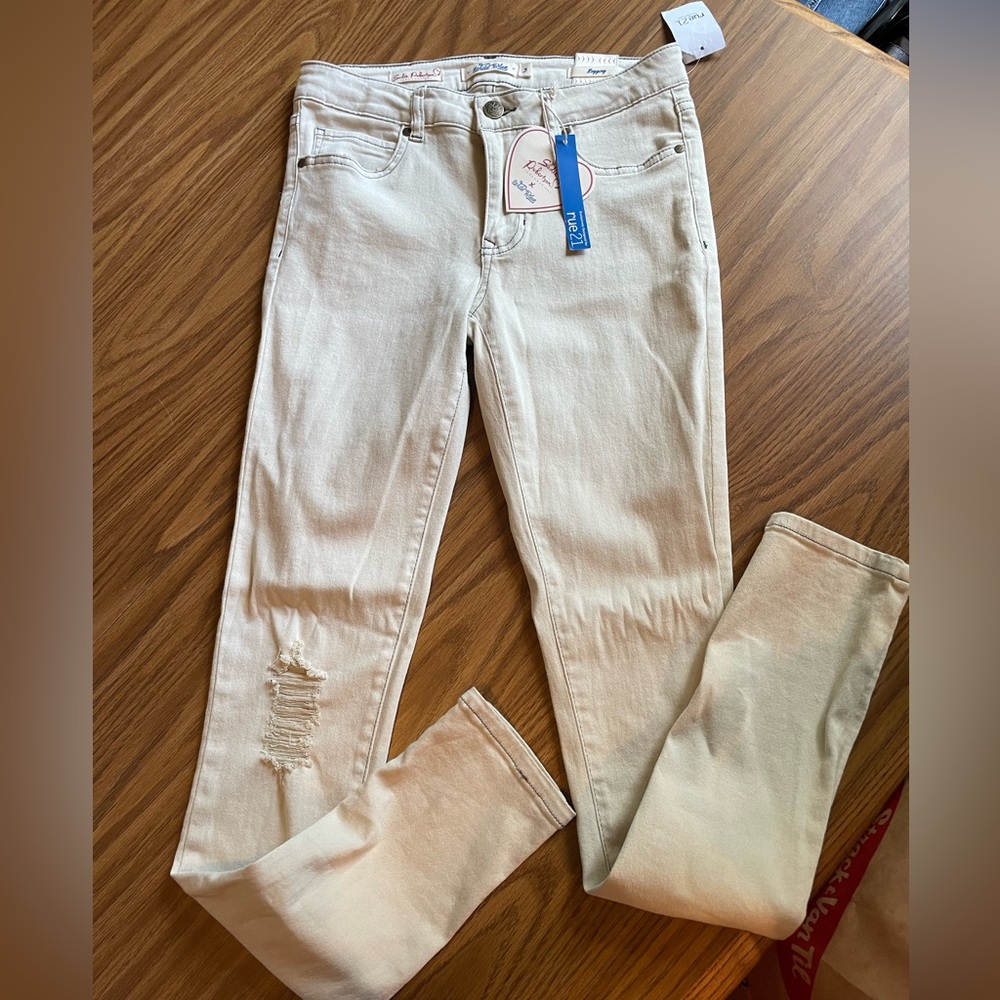 NWT, wild blue, rue 21, juniors, 3, light distress, jegging. Back to school